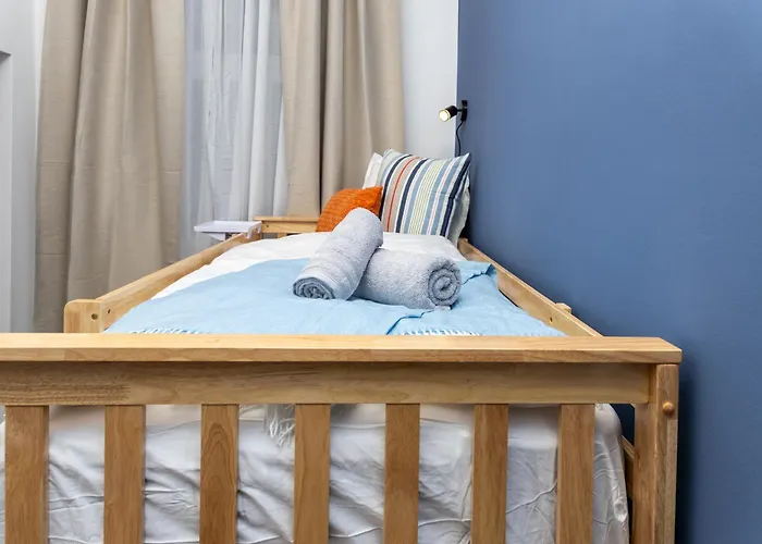 Apartman Family With Elevated King-size Loft Bed L Walk To Centre *