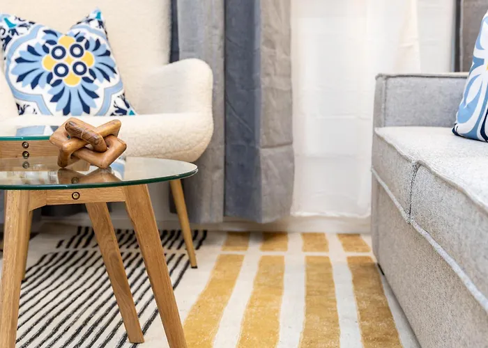 شقة Family With Elevated King-size Loft Bed L Walk To Centre فيينا